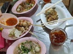 -榮泰米粉湯(Left Shop)