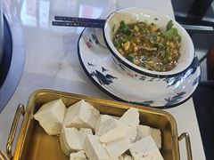 -刘少华贵州小黄牛·鲜牛肉火锅(总店)