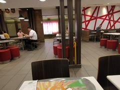 -麦当劳(国际大厦店)