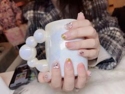 -莎拉美学·美甲美睫
