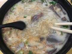 -津津老鸭粉丝馆(正东路店)