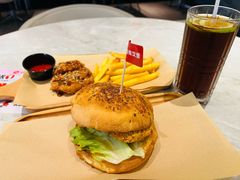 -必胜客(宁海西子国际店)