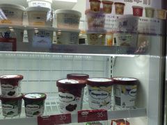 -全家便利店(愚园店)