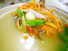 -天天向上素食餐厅(五台山店)