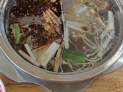 -袁记串串香(泉水轻轨站店)