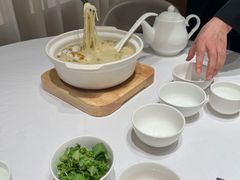 黄鱼煨面-新吉士·上海菜(浦东LCM置汇旭辉店)