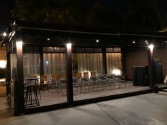 -Chom Cafe and Restaurant