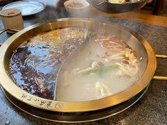 -小天鹅火锅·一线江景洪鼎旗舰店(洪崖洞店)