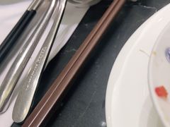 -红鼎豆捞·非遗鲍皇汤火锅(宝丰路店)