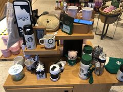 零售区-星巴克(成都市中海右岸环宇坊店)