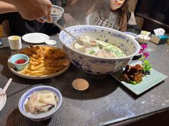 -南京金牛湖巨碗鱼头