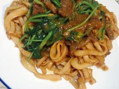 牛肉炒粿条-肉神潮汕卤鹅