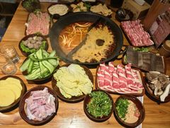 鸳鸯锅-壹兆圆重庆火锅手工炒底料(长白格林玫瑰湾店)