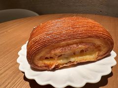 -VERIE BAKEHOUSE