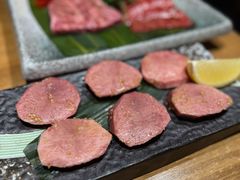 厚切牛舌-炼火烤肉店
