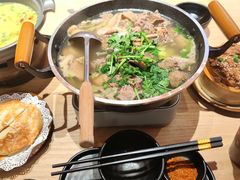 -川堂风·跷脚牛肉·乐山爆炒(宝山日月光店)