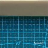 一边粘上一根小棍子。这样子一拉一松的话是非常的好看