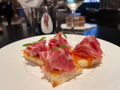 -wineapp葡萄酒餐吧(外滩金融中心店)