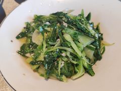 -有红鸡毛店·川菜(建设路店)