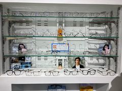 -诺柯视眼镜-蔡司依视路官方工厂店(淞南一店)