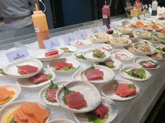 -雍容荟帝王蟹活龙虾展台自助(IFS黑金店)