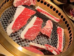 -铭牛烧肉·和牛海鲜自助(高新月牙湖店)