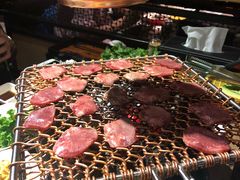 雪花30%特级厚切牛舌-火炉火自助餐(枫蓝国际店)