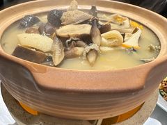 -彩云天云南餐厅