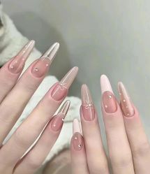 -猪猪女孩日式美睫美甲