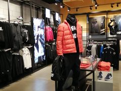 -adidas(滔搏朝阳大悦城店)