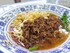 -渝之汇牛肉豌杂面