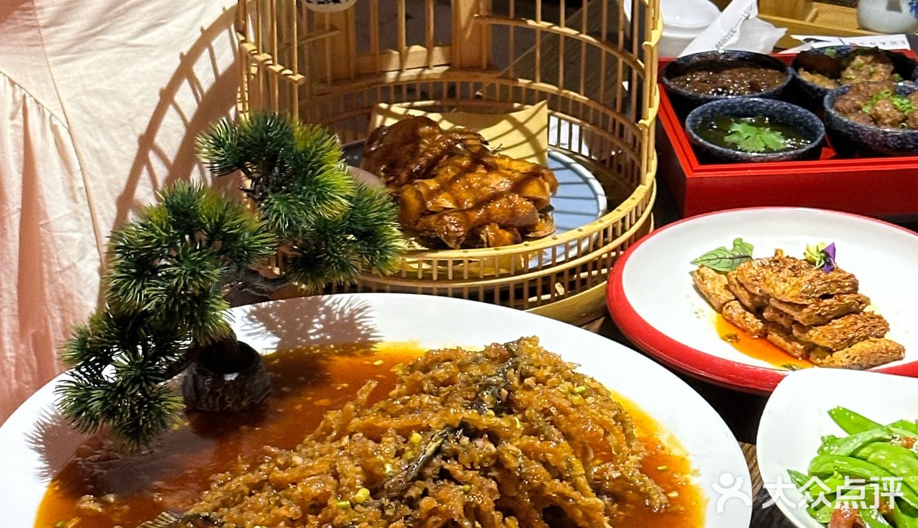 门外是太原！门内水外洞天