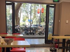 -小马牛肉面·牛骨熬制(南京博物院店)