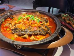 -鸣记脆皮烤鱼·海鲜烤鱼(三八广场店)