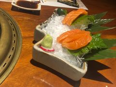 三文鱼刺身-肉魁屋·烧肉·烧鸟·酒场(高新店)