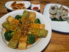 -花溪雨·森林餐厅(石基店)