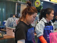 -三亚火车头万人海鲜广场