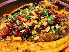 -鸣记脆皮烤鱼·海鲜烤鱼(马栏店)