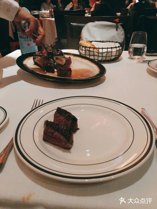 Wolfgang’s Steakhouse 沃夫冈牛排馆(上海白玉兰广场店)招牌大里脊双人份图片