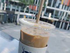 生椰拿铁-瑞幸咖啡(三里屯SOHO-6号楼店)