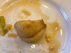 肠子锅里的蒜-湘肠香火锅店(团结湖店)