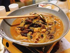 小鸡炖蘑菇-关东小磨东北菜(上海长风大悦城店)