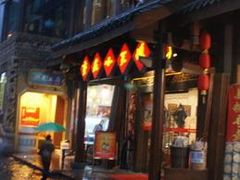 -小天鹅火锅·一线江景洪鼎旗舰店(洪崖洞店)