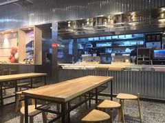大堂-蒙自源米线大王(东站店)