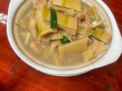 -芦茨金富饭庄·25年老字号·专做稻草鸡