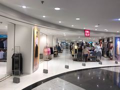 -优衣库(上海正大广场店)