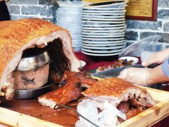 脆皮烧肉-园林美食城·本土农家菜(杨和镇店)