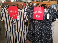 -Hollister(天环广场店)