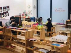 -启蒙时光托育中心(新北k12店)