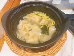 -馋三尺蟹粉小笼(人民广场店)